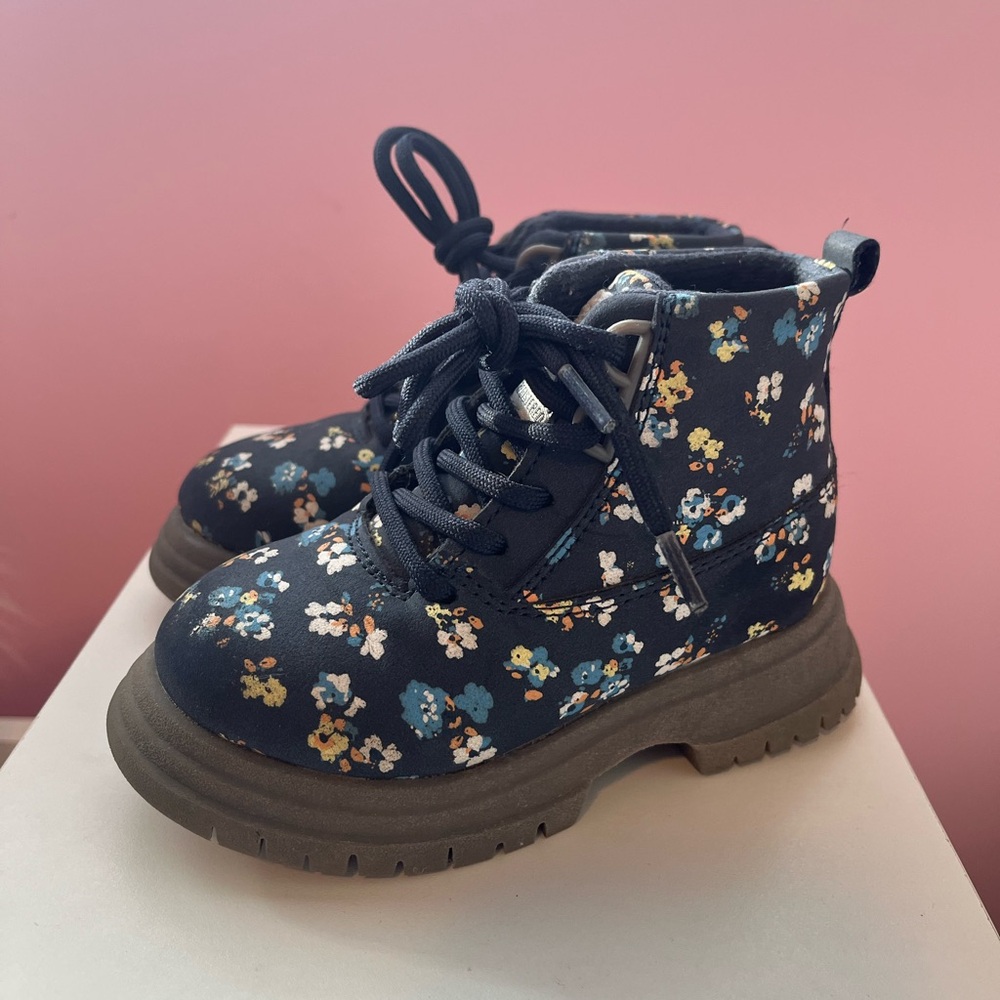 OshKosh B'gosh Navy Floral Kids Boots